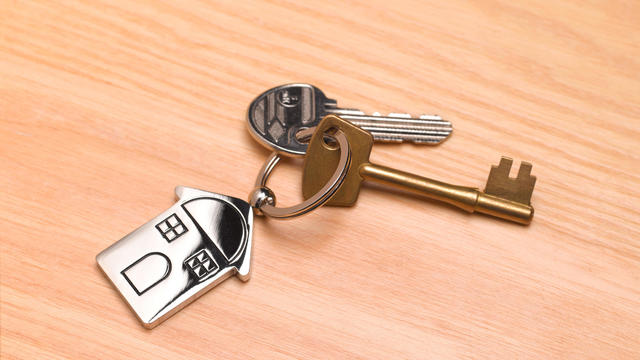 New home, house keys on desk 