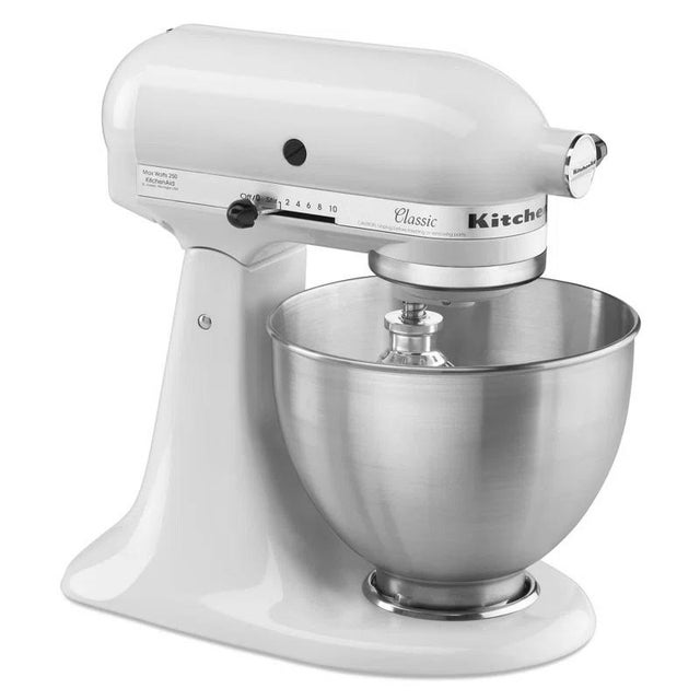 KitchenAid Classic Series 4.5 Quart stand mixer 