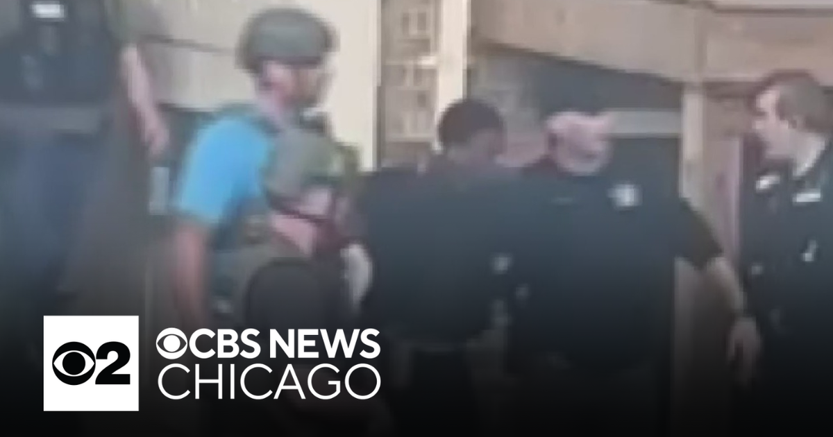 DNA, water bottle led to arrest of accused killer of Chicago police ...