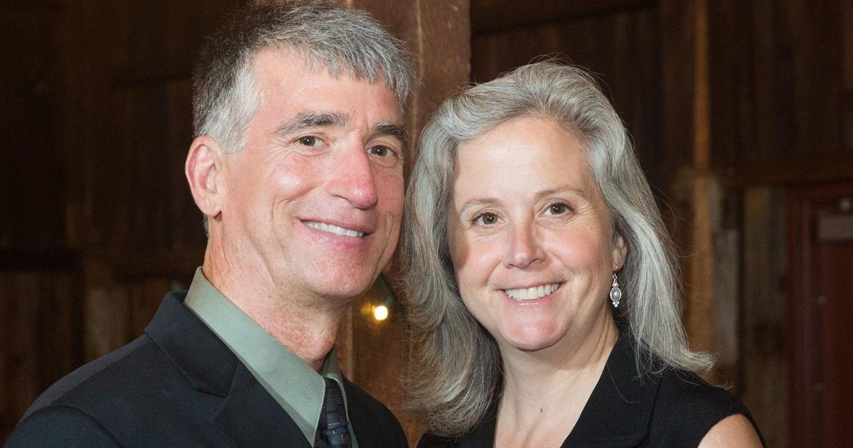 Massachusetts detective's affair exposed during investigation into his wife's shooting death
