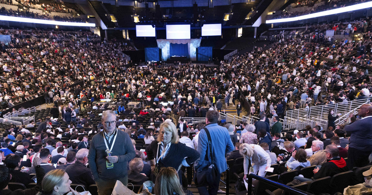 Berkshire Hathaway has first annual meeting since Charlie Munger's death