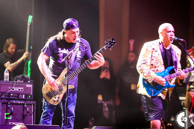 Infectious Grooves play the UC Theatre 