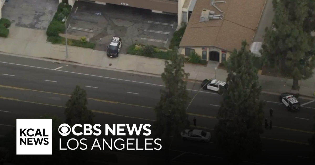 1 hospitalized after drive-by shooting in Granada Hills - CBS Los Angeles