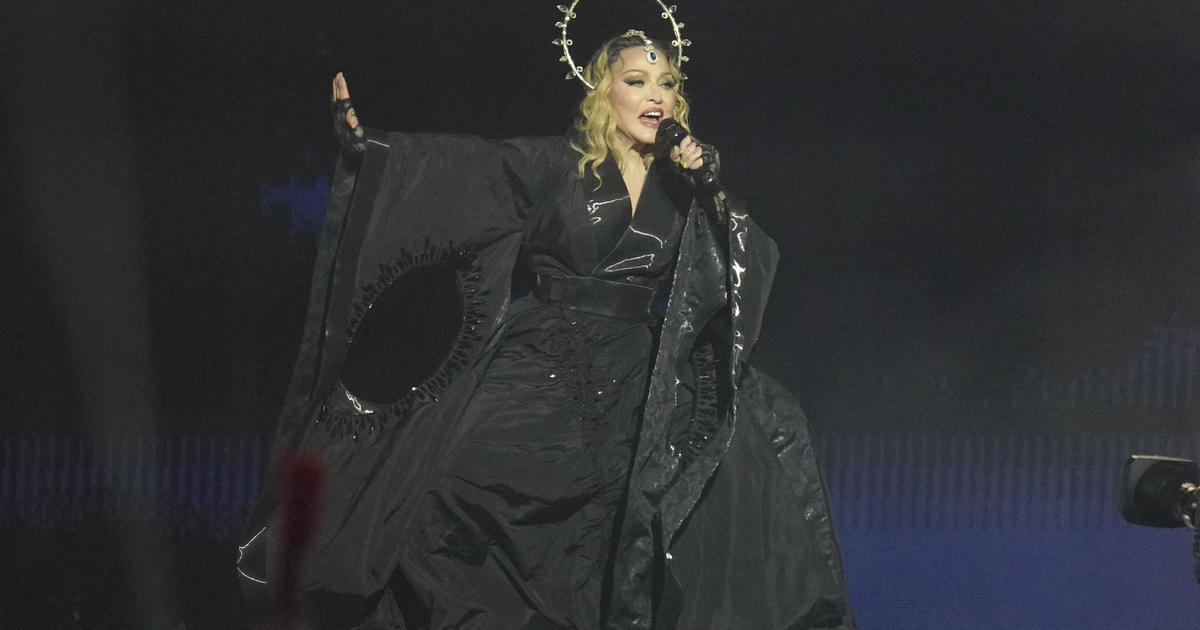 Мадона изнесе безплатен концерт на плажа Копакабана в събота вечер,