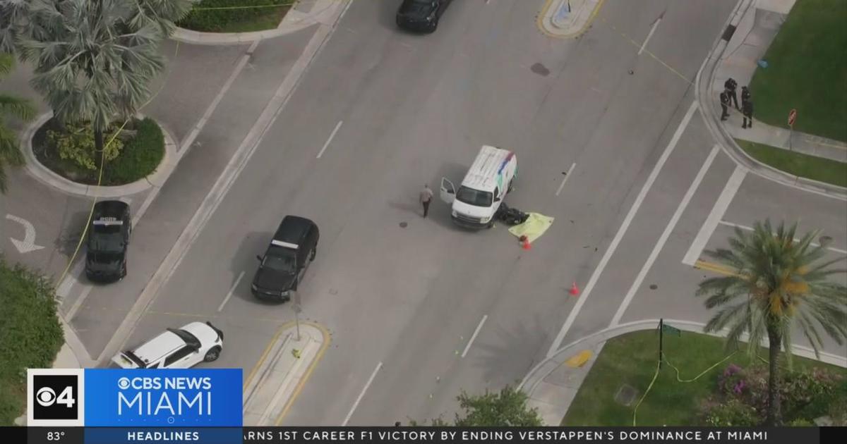 Fatal motorcycle crash under investigation in NW Miami-Dade – CBS Miami
