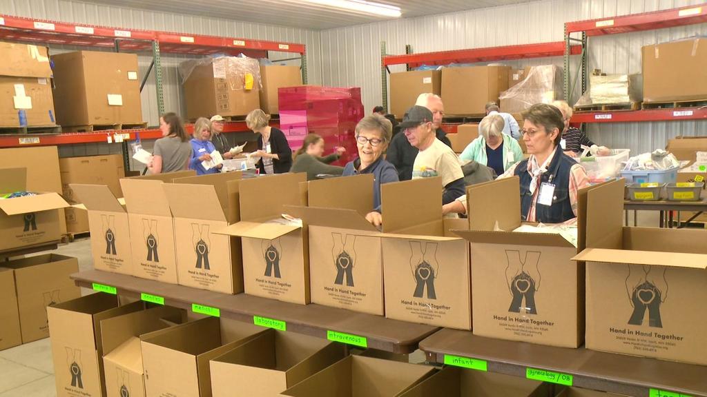 Retired Minnesota pastor gathers new flock to send relief to
Ukrainians in need