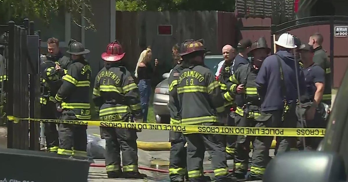 Person dies in south Sacramento house fire