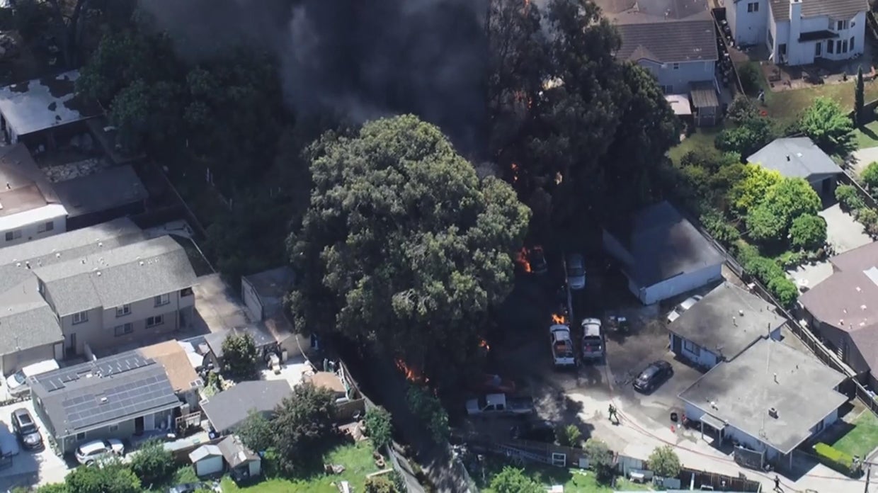 Fire breaks out in Hayward neighborhood; several vehicles in flames ...
