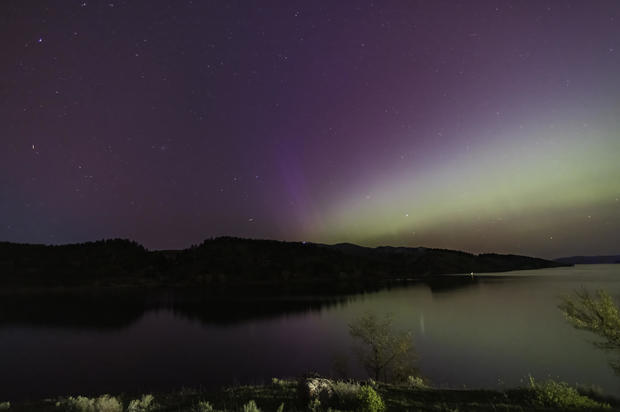 northern-lights-13-stephen-lee-horsetooth-reservoir.jpg 