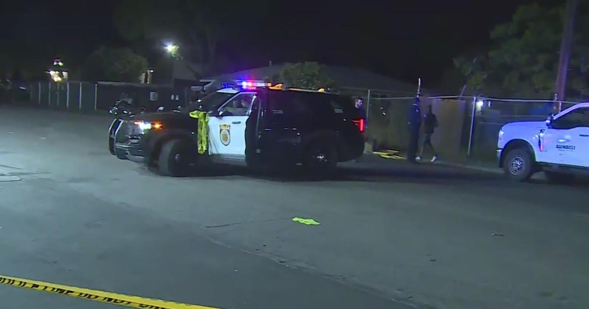 2 men shot in Del Paso Heights area of Sacramento - CBS Sacramento