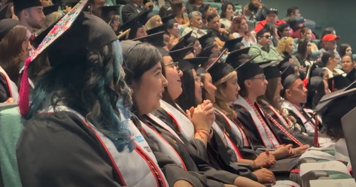 #Thousands of students cross the border from Mexico to U.S. for school. Some are now set to graduate.