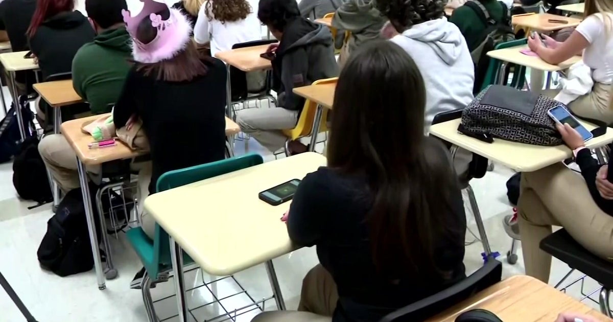 Broward school board adjusts schedule after 3 days missed because of hurricanes Broward school board adjusts schedule after 3 days missed because of hurricanes