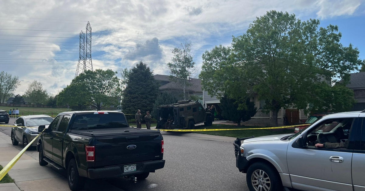 1 injured in shooting with deputies in Arapahoe County - CBS Colorado