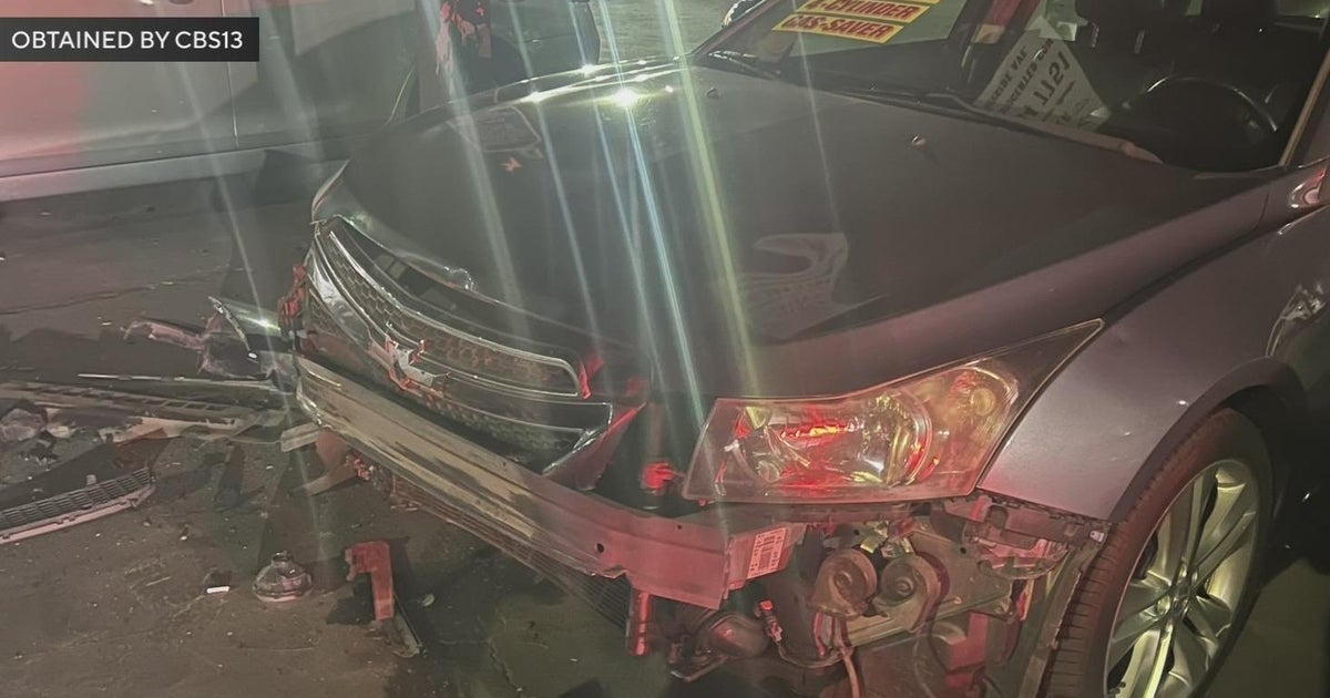 Driver crashes into vehicles at Roseville used car dealership