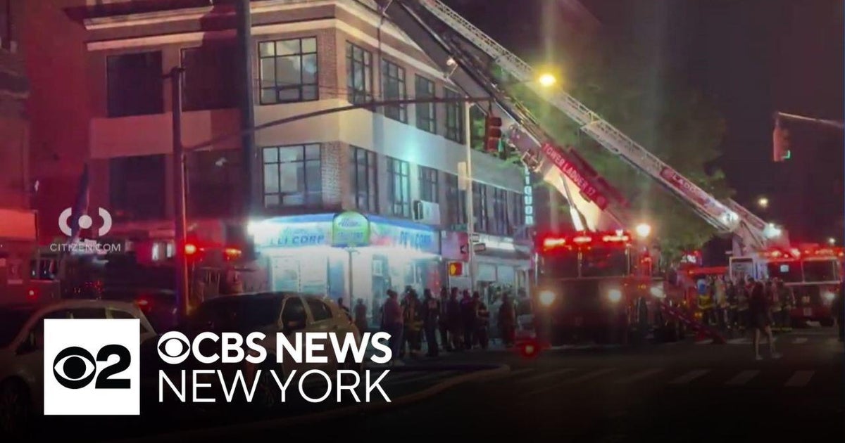 1 injured in fire at Bronx smoke shop - CBS New York
