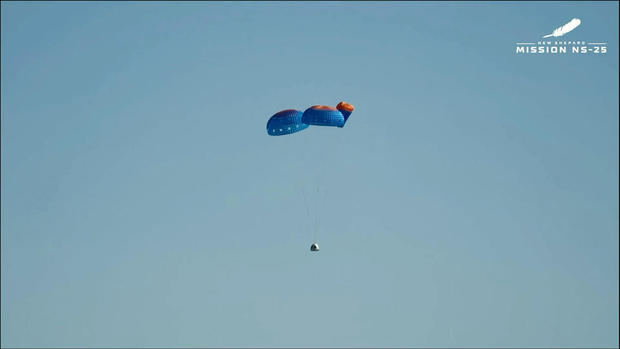 051924-parachutes.jpg 