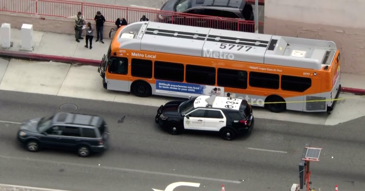 LA Metro rider stabbed on bus in Lynwood; 1 detained - CBS Los Angeles