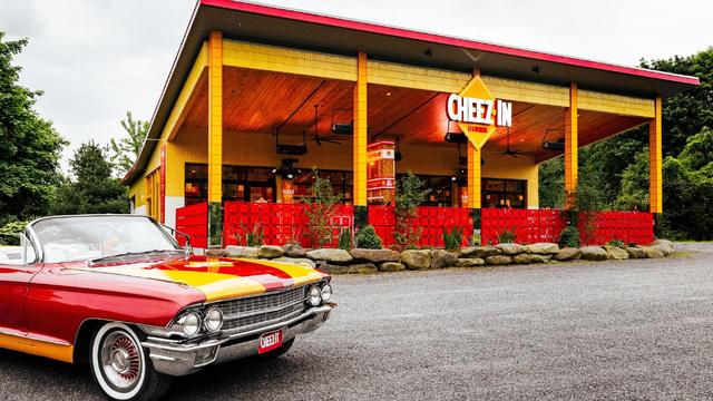 cheez-it-diner-exterior-1.jpg 