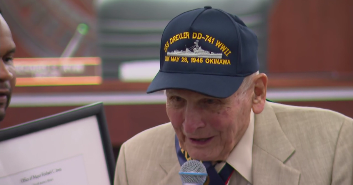 Dick Miller, a 97-year-old World War II veteran, selected as the leader of Memorial Day Parade in Aurora, Illinois.