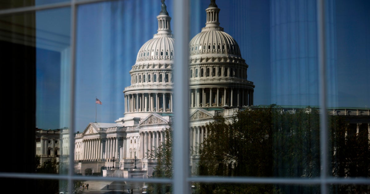 Amerikalılar kürtajla ilgili savaşların ortasında IVF'yi korumak istiyor ancak Senato ileriye dönük yol konusunda anlaşmazlığa düşüyor