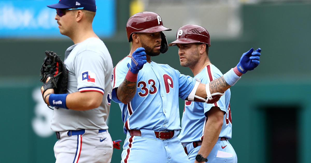 Edmundo Sosa seizing chance in everyday role as Phillies continue to roll  in Trea Turner's absence - CBS Philadelphia