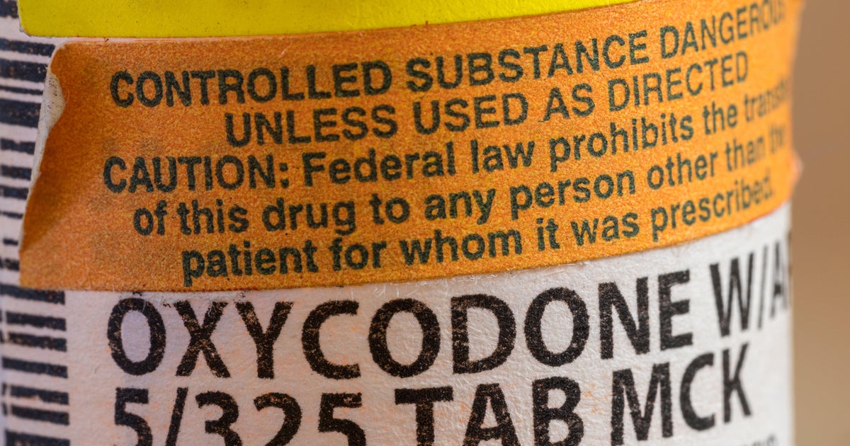 Maryland dentist to serve 10 years for pill-splitting scheme with assistant