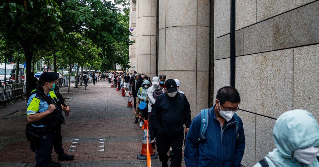 14 Hong Kong demokrasi yanlısı eylemci yıkımdan suçlu bulundu