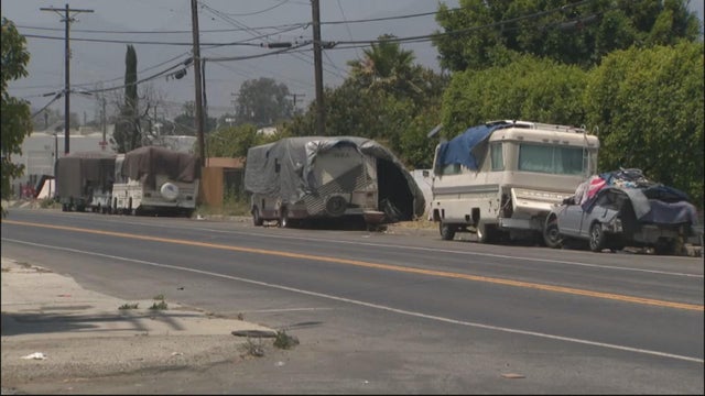 rv-encampment-pacoima.jpg 