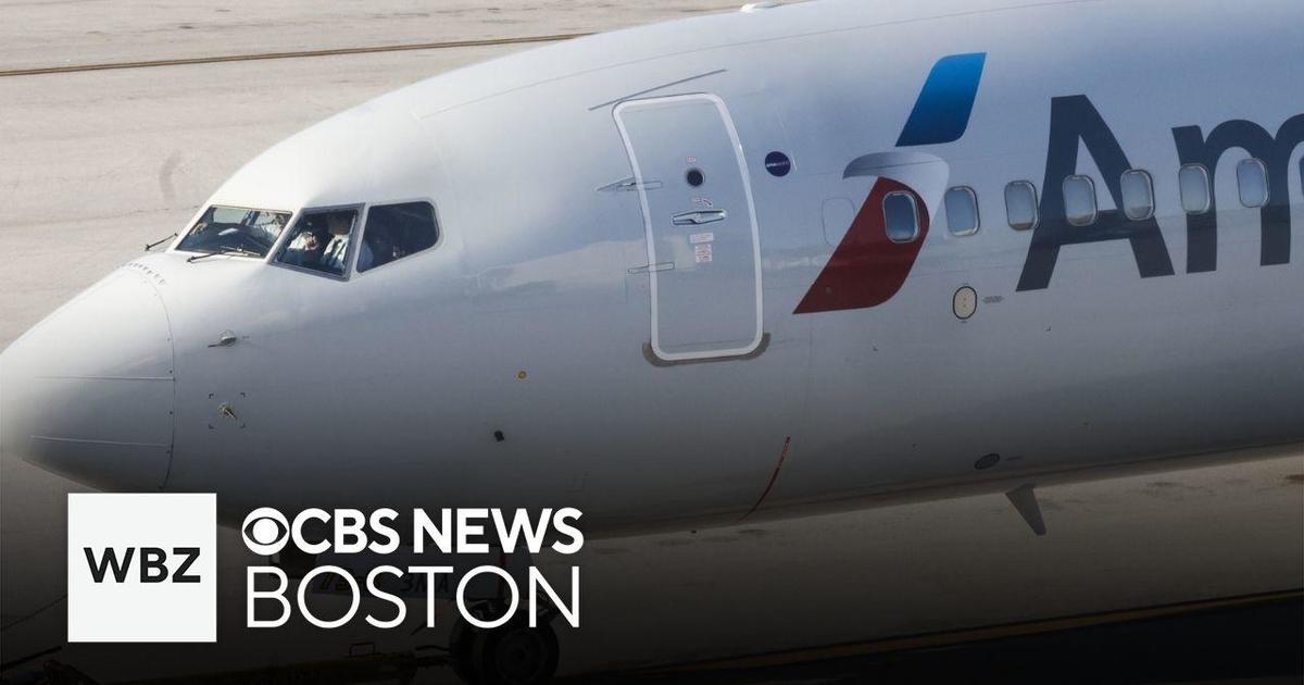 Boston-bound plane forced to slam on brakes to avoid collision and more top stories - CBS Boston