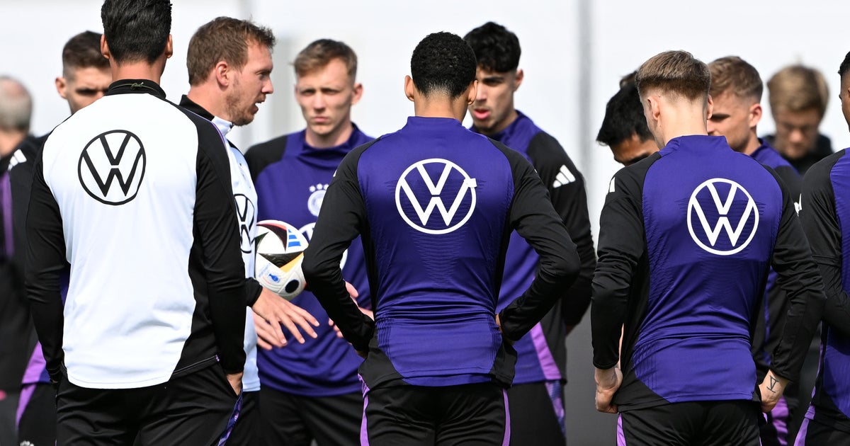 Ankete göre Almanların beşte biri milli futbol takımında daha fazla beyaz oyuncuyu tercih ediyor