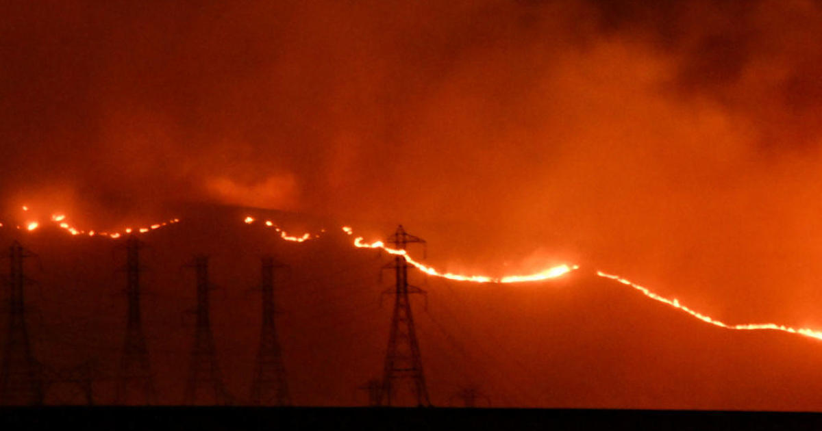 Пожарът в Корал избухна в Северна Калифорния през уикенда изпепелявайки