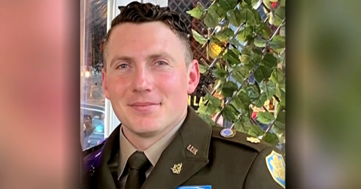 US Army officer resigns in protest over US support for Israel  CBS News US Army officer resigns in protest over US support for Israel  CBS News