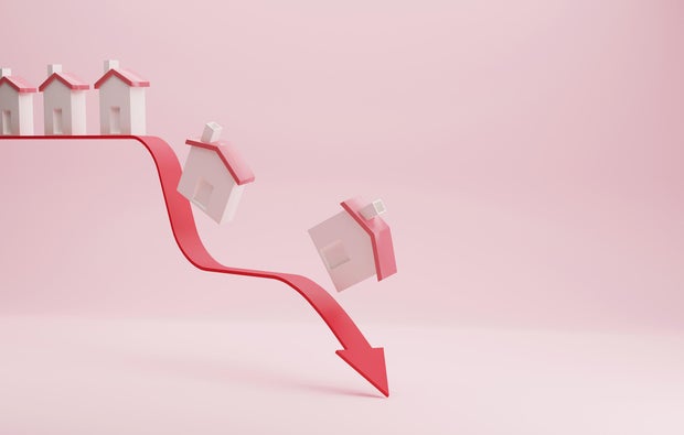 Graph of real estate market where arrowhead is falling.