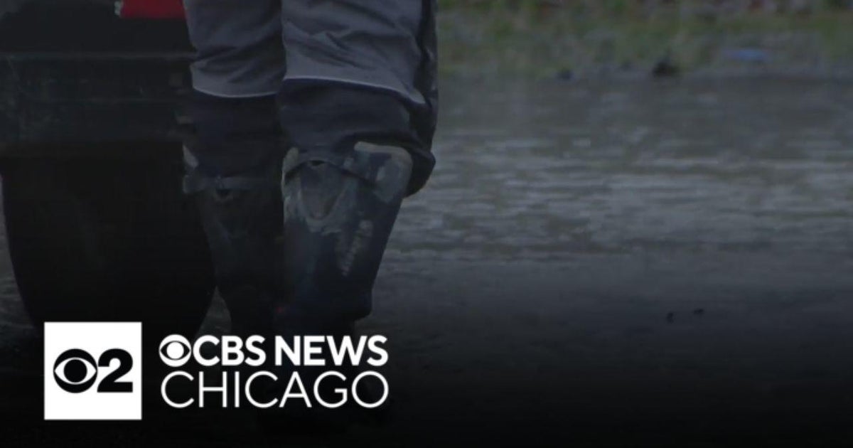 Water main break in south Chicago suburb of Dixmoor - CBS Chicago