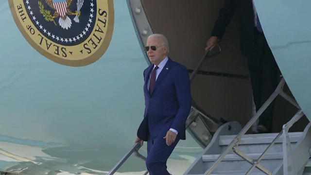 0605-cmo-bidenfrancevisit-okeefe-mid.jpg 