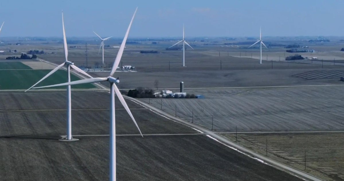 Iowa farmers turn to wind turbines to offset losses CBS News