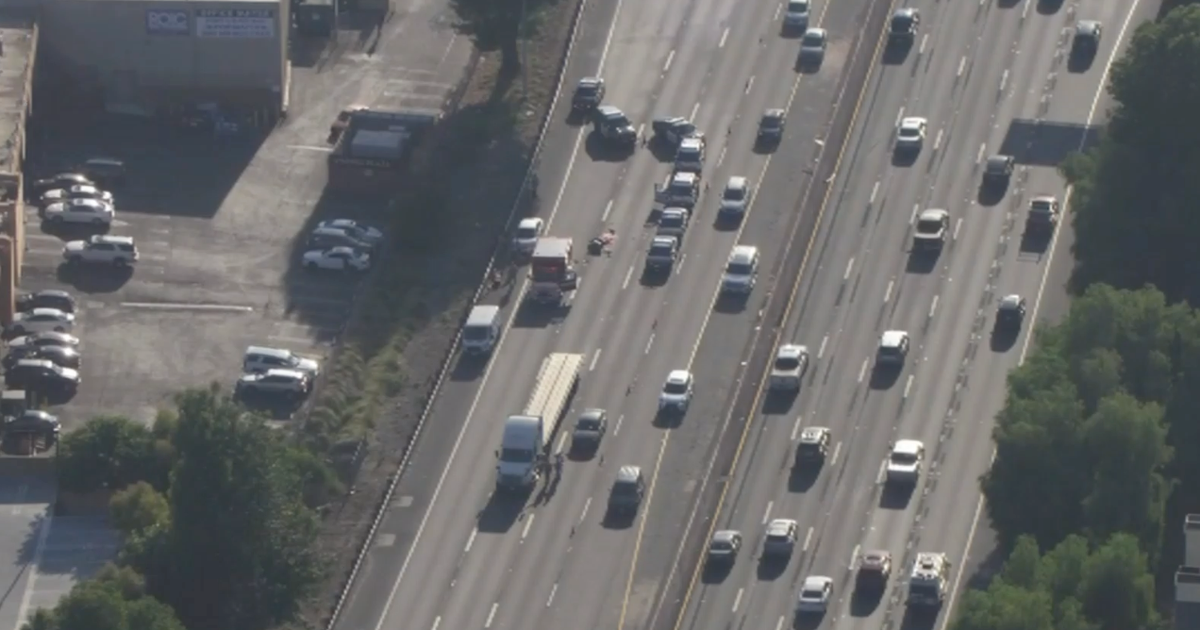 Motorcyclist killed in crash on 101 Freeway in Woodland Hills - CBS Los ...