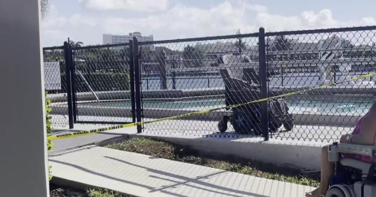 Elderly man pulled from senior community pool in Fort Lauderdale has ...