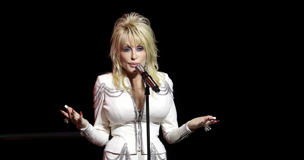 Dolly Parton creating Broadway musical based mostly on her life story
