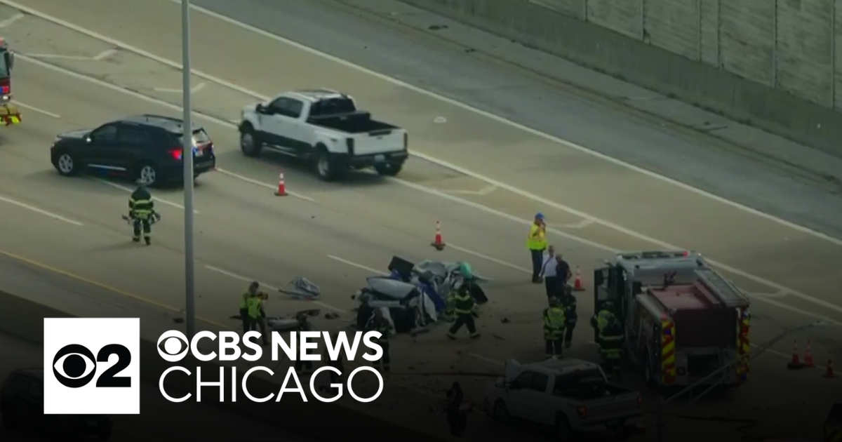 1 dead, 3 hurt in Tri-State Tollway crash - CBS Chicago