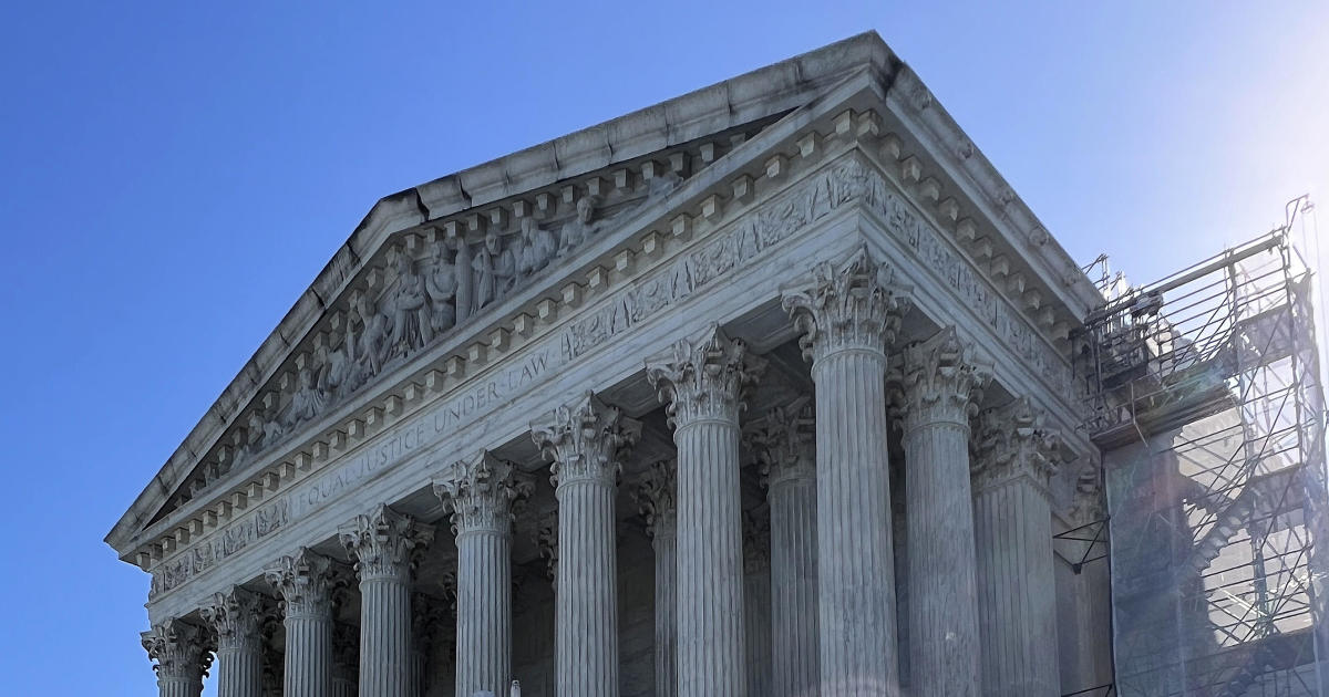 Вашингтон — Върховният съд в понеделник поиска от администрацията на