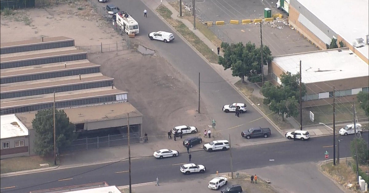 Police arrest 2 theft suspects in northeast Denver after officer fires ...