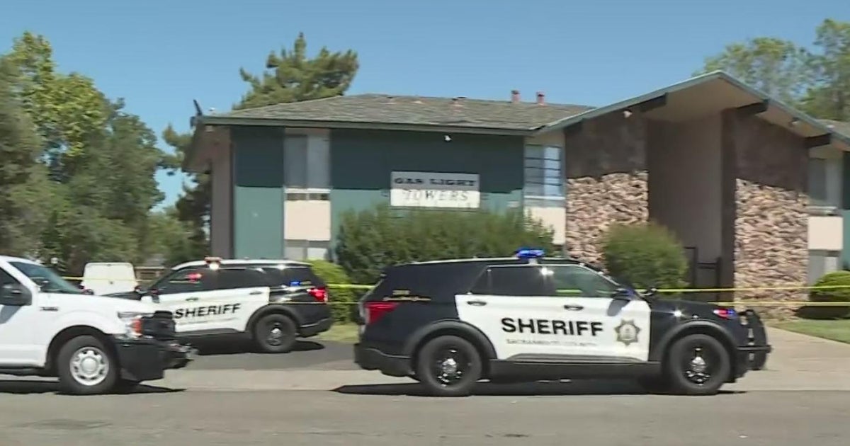 Man dies after he was shot in chest in Arden-Arcade neighborhood