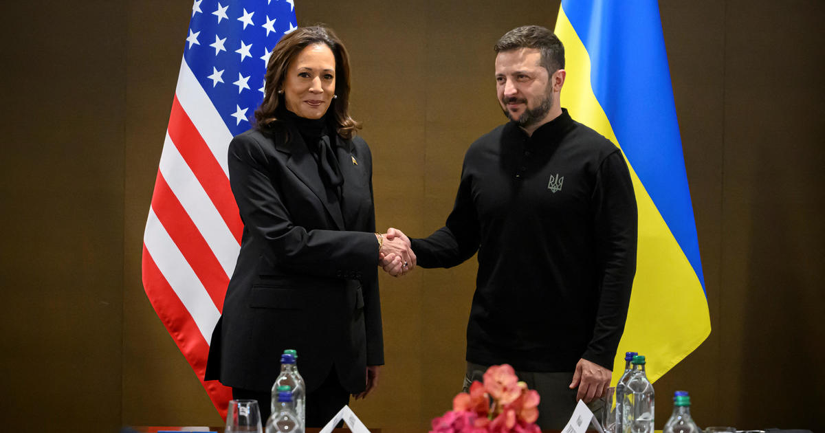 САЩ подкрепят „справедлив и траен мир“ за Украйна, каза Харис на Зеленски на швейцарската среща на върха