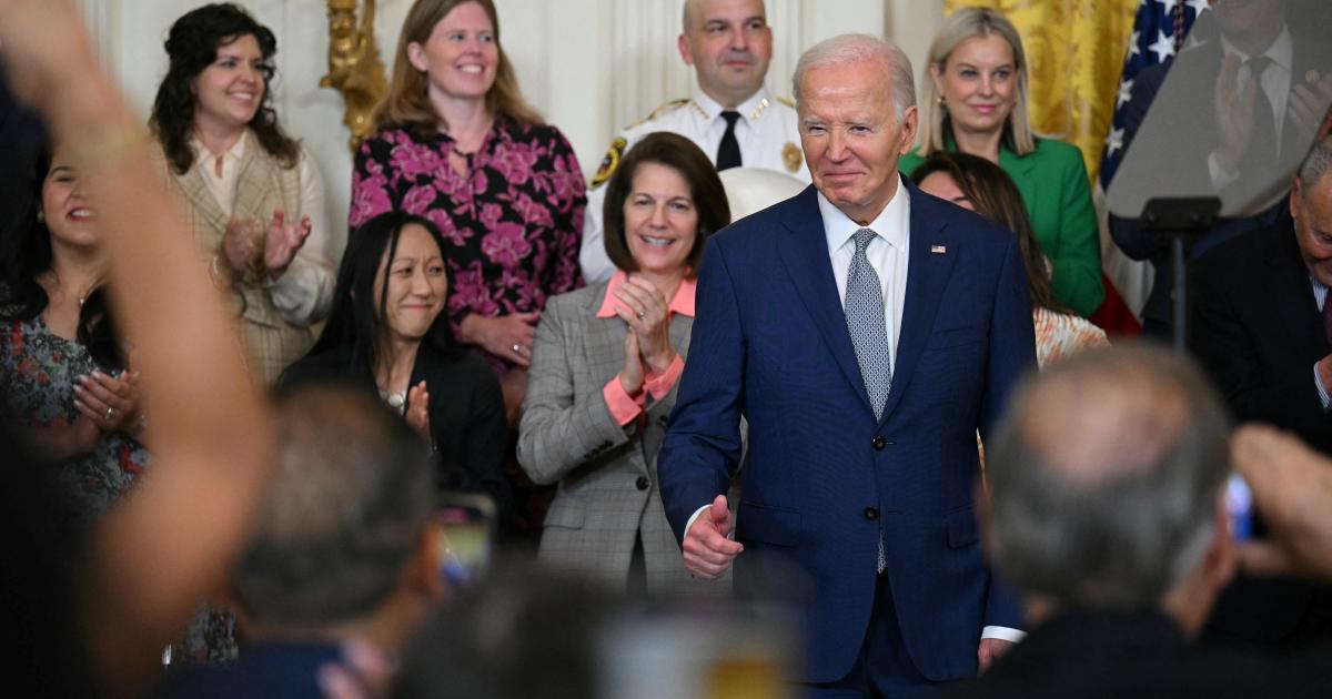 Вашингтон — Президентът Байдън обяви във вторник широкомащабна имиграционна програма