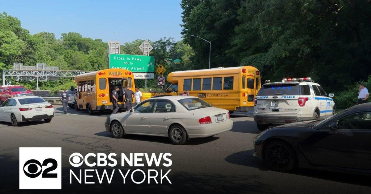 At least 10 kids hurt in crash involving school bus in Queens - CBS New ...