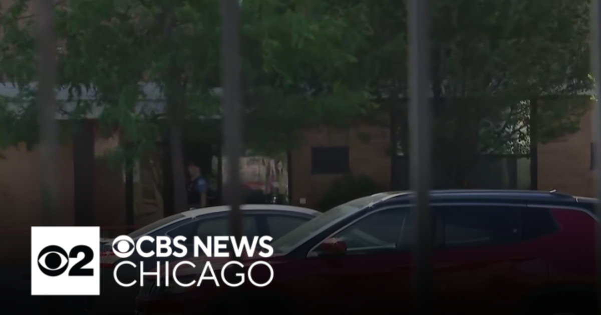 Boy, 4, shot and wounded on Near West Side, dispatcher says - CBS Chicago