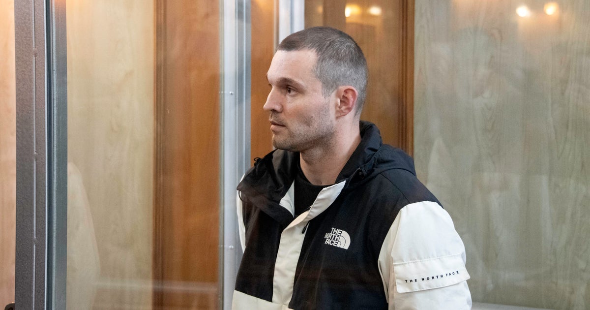 ABD'li asker Gordon Black, Rusya'da hırsızlık ve cinayet tehdidi suçlamalarıyla neredeyse 4 yıl hapis cezasına çarptırıldı