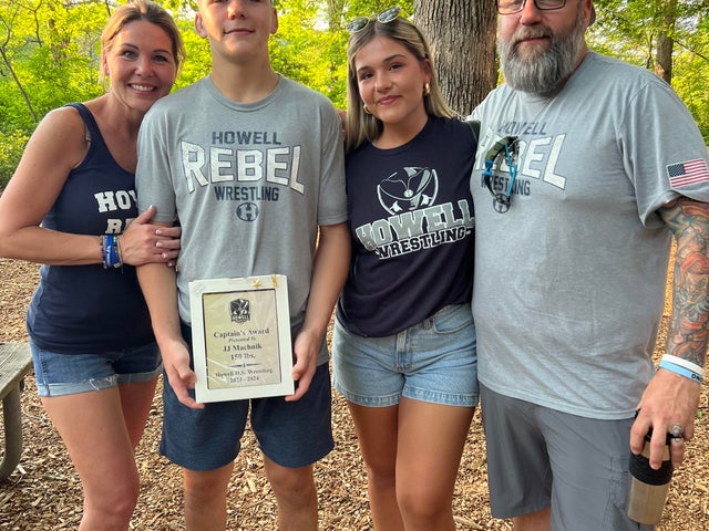Howell Rebels Wrestling Crew T-Shirt