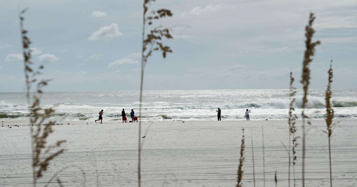 3 Alabama men die after becoming distressed while swimming at Florida beach